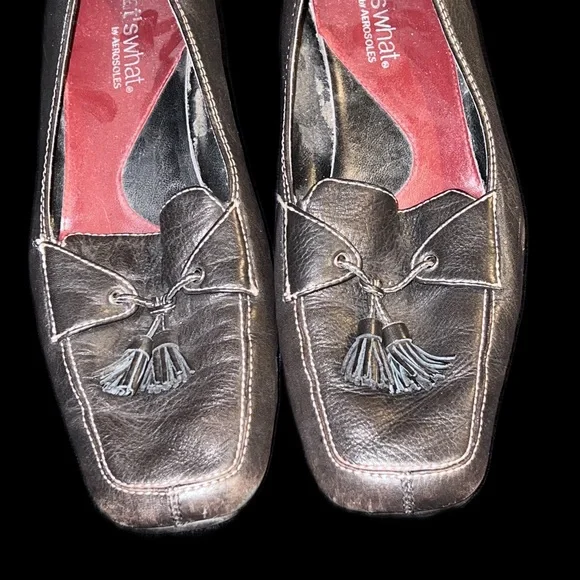 Awesome 2” heels loafer, tassels, by What’s What by Aerosole. Black - Picture 4 of 5